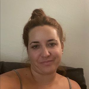 Meet your Posher, Carly